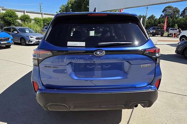 2025 Subaru Forester Hybrid Touring S6