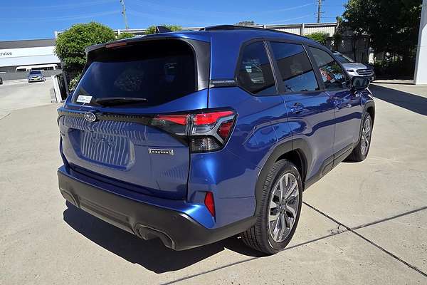 2025 Subaru Forester Hybrid Touring S6