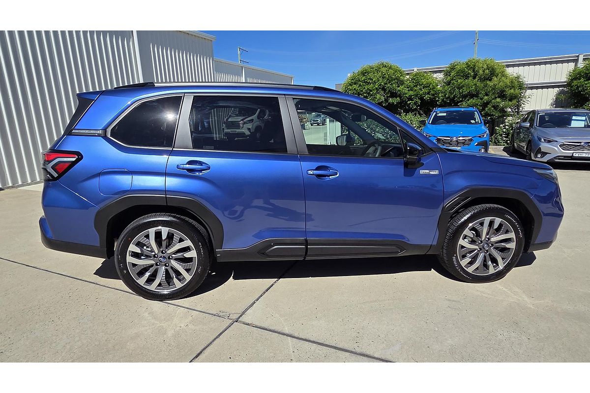 2025 Subaru Forester Hybrid Touring S6