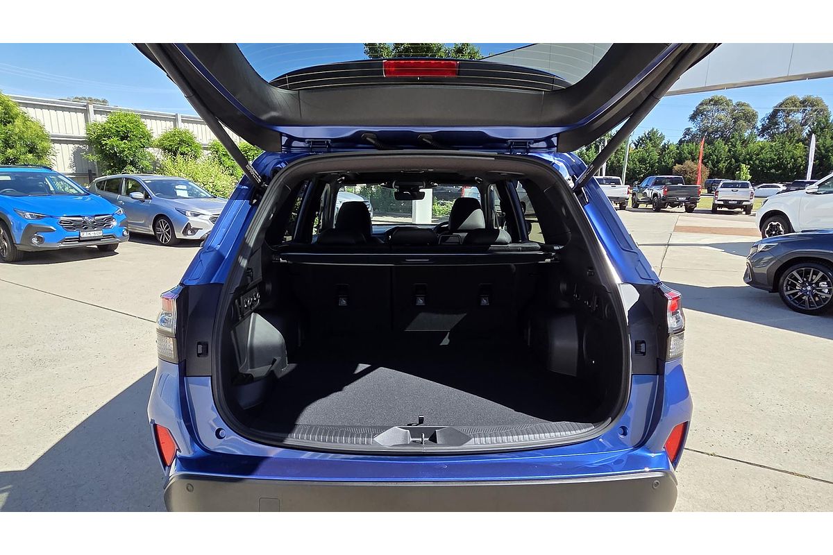 2025 Subaru Forester Hybrid Touring S6