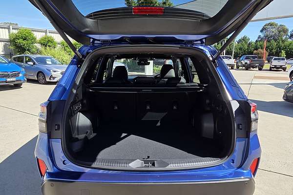 2025 Subaru Forester Hybrid Touring S6