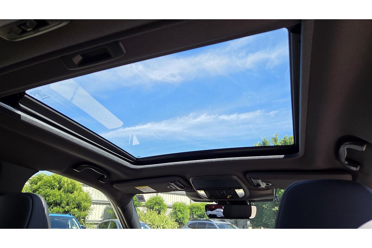 2025 Subaru Forester Hybrid Touring S6