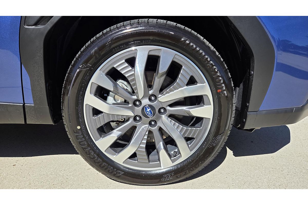 2025 Subaru Forester Hybrid Touring S6