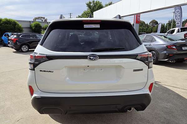 2025 Subaru Forester Hybrid S6