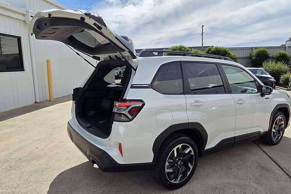 2025 Subaru Forester Hybrid S6