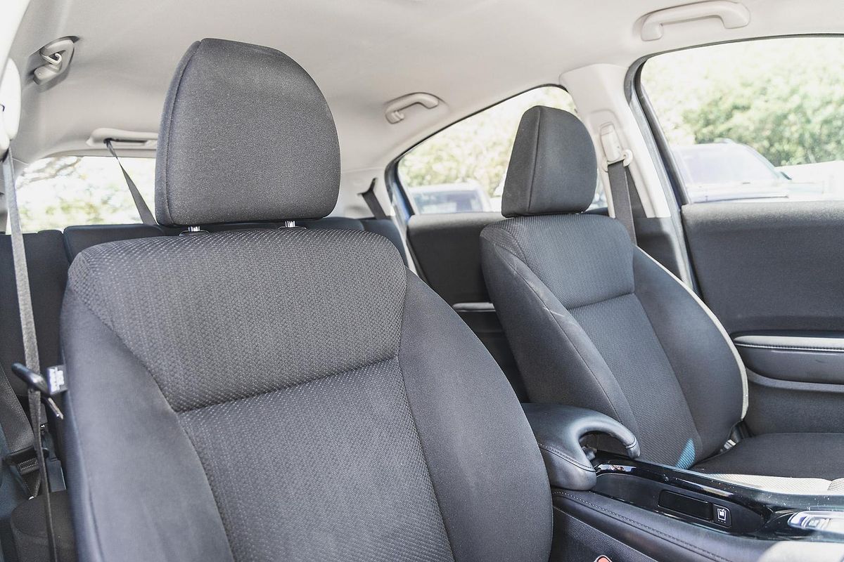 2015 Honda HR-V VTi-S