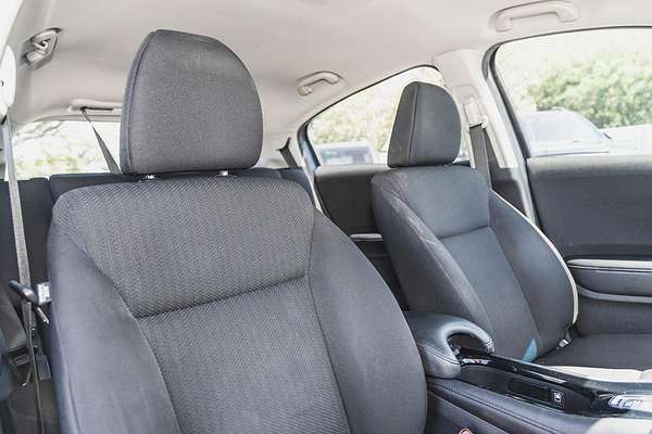 2015 Honda HR-V VTi-S