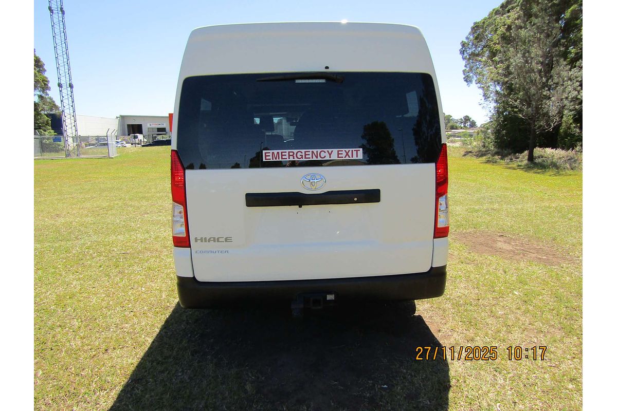 2022 Toyota Hiace Commuter GDH322R ELWB High Roof