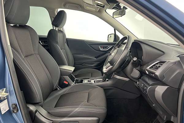 2023 Subaru Forester 2.5i S5 thumb-8