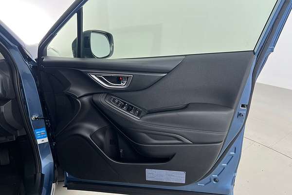 2023 Subaru Forester 2.5i S5 thumb-9