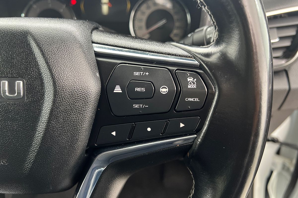 2021 Isuzu MU-X LS-U