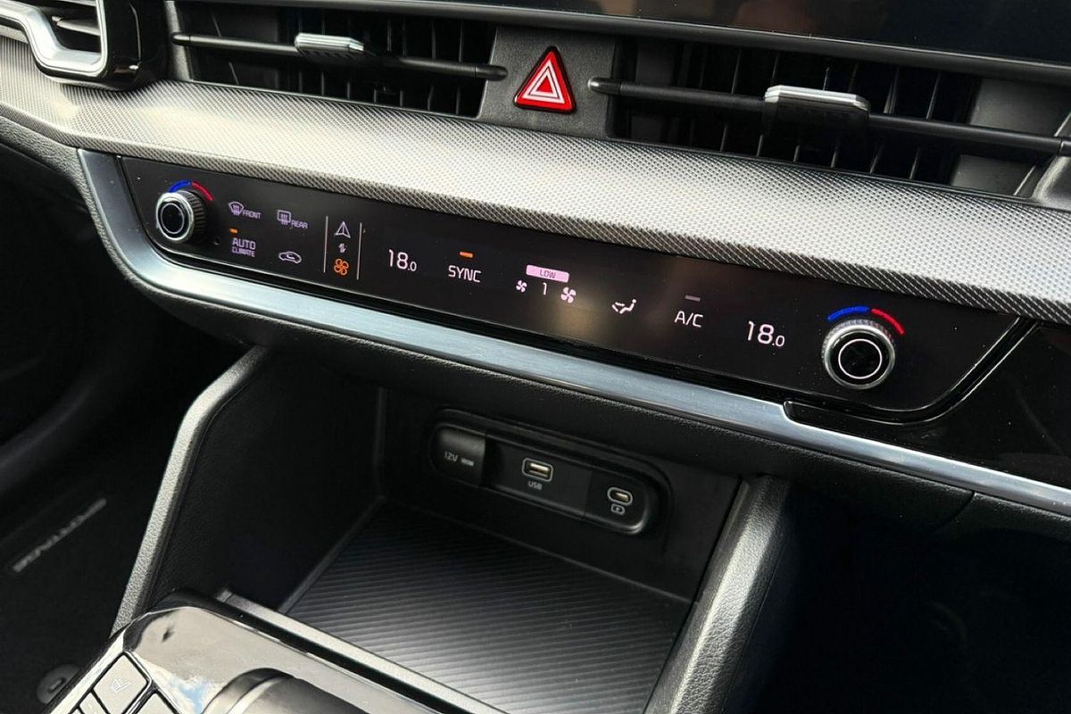 2022 Kia Sportage SX+ NQ5