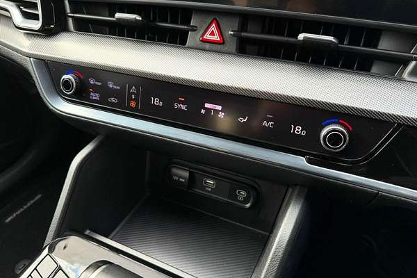 2022 Kia Sportage SX+ NQ5