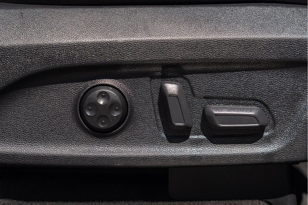 2022 LDV D90 Executive SV9A