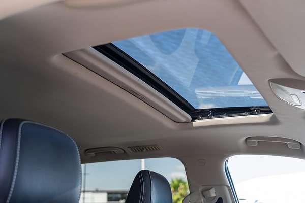 2022 LDV D90 Executive SV9A