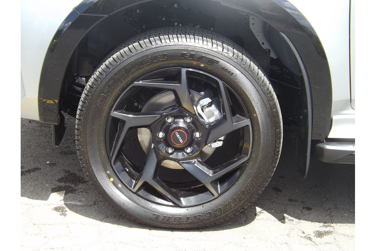 2025 Isuzu MU-X X-TERRAIN