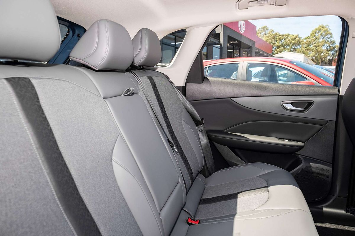 2025 MG MGS5 EV Essence 49 ZS3EM