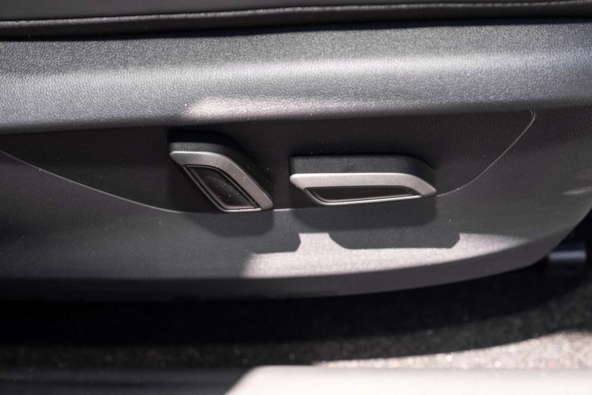 2025 MG MGS5 EV Essence 49 ZS3EM