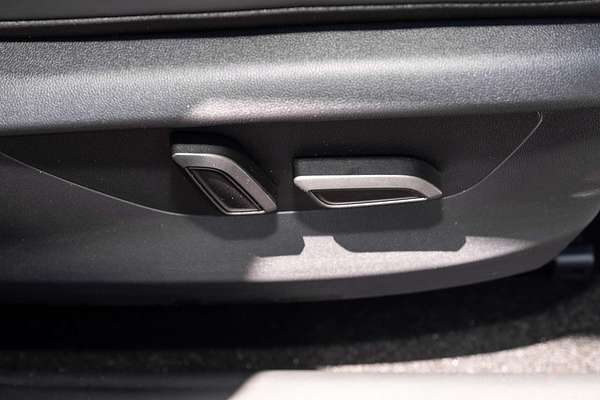 2025 MG MGS5 EV Essence 49 ZS3EM