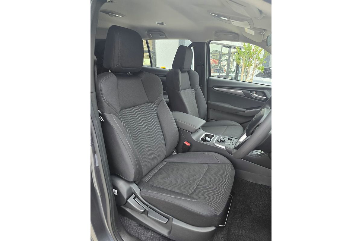 2025 Isuzu MU-X LS-M