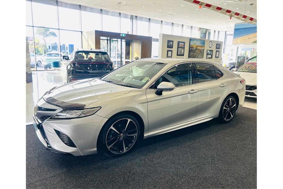 2018 Toyota Camry SX GSV70R