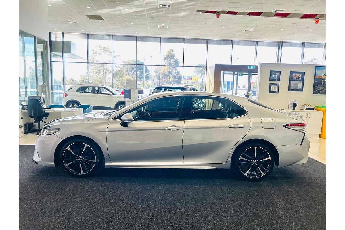 2018 Toyota Camry SX GSV70R