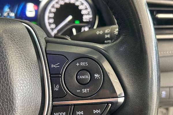 2018 Toyota Camry SX GSV70R