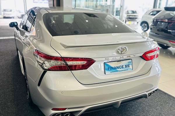2018 Toyota Camry SX GSV70R
