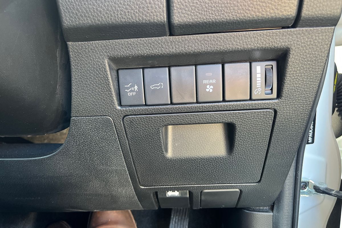 2023 Isuzu MU-X LS-U