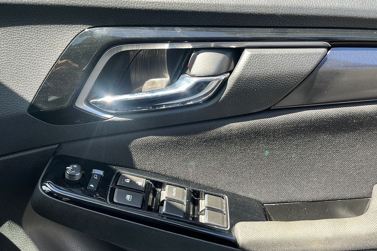 2023 Isuzu MU-X LS-U