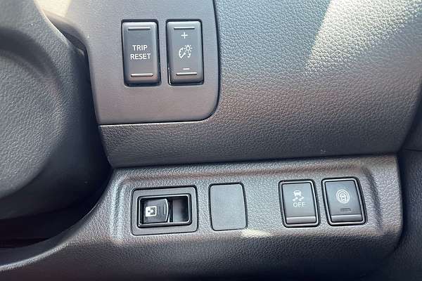 2023 Nissan Navara ST-X D23 4X4