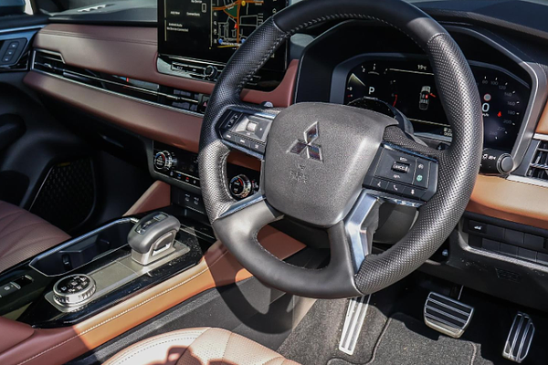 2025 Mitsubishi Outlander Exceed Tourer ZM AWD