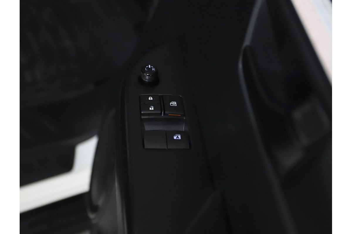 2024 Toyota Hilux SR GUN126R 4X4