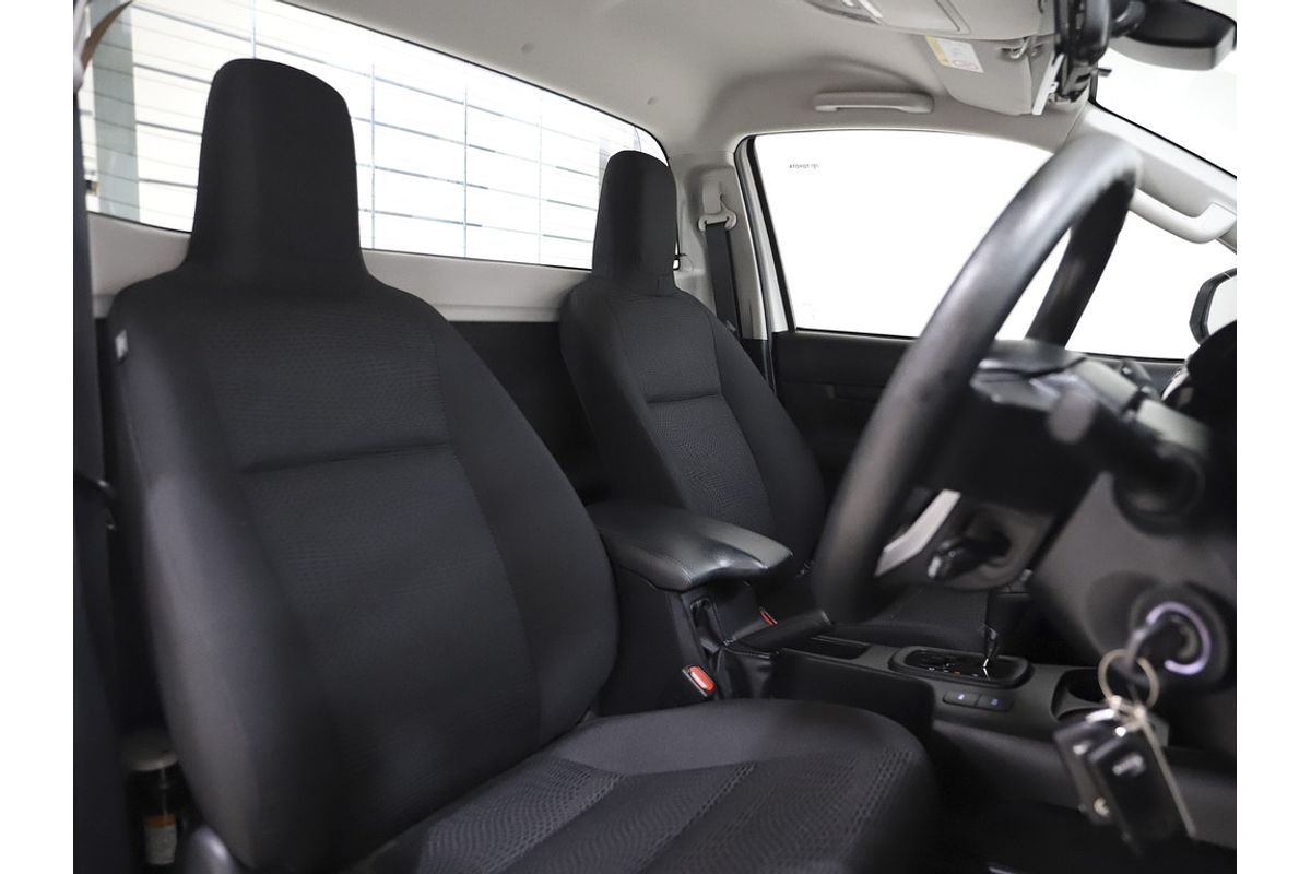 2024 Toyota Hilux SR GUN126R 4X4