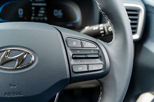 2025 Hyundai Venue Elite QX.V5