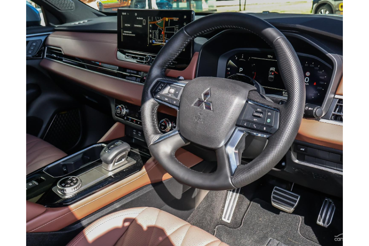 2025 Mitsubishi Outlander Exceed Tourer ZM AWD