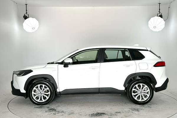 2024 Toyota Corolla Cross GX MXGH10R
