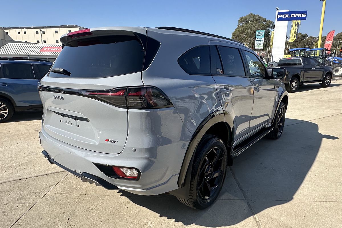 2025 Isuzu MU-X X-TERRAIN