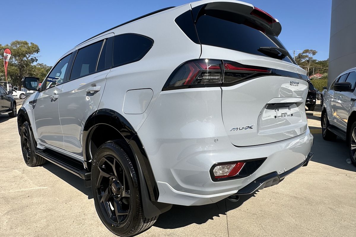 2025 Isuzu MU-X X-TERRAIN