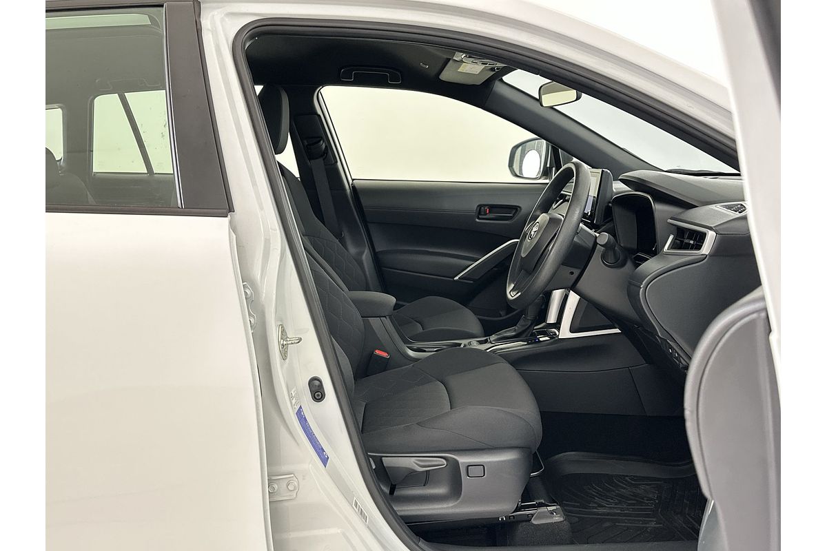 2024 Toyota Corolla Cross GX MXGH10R