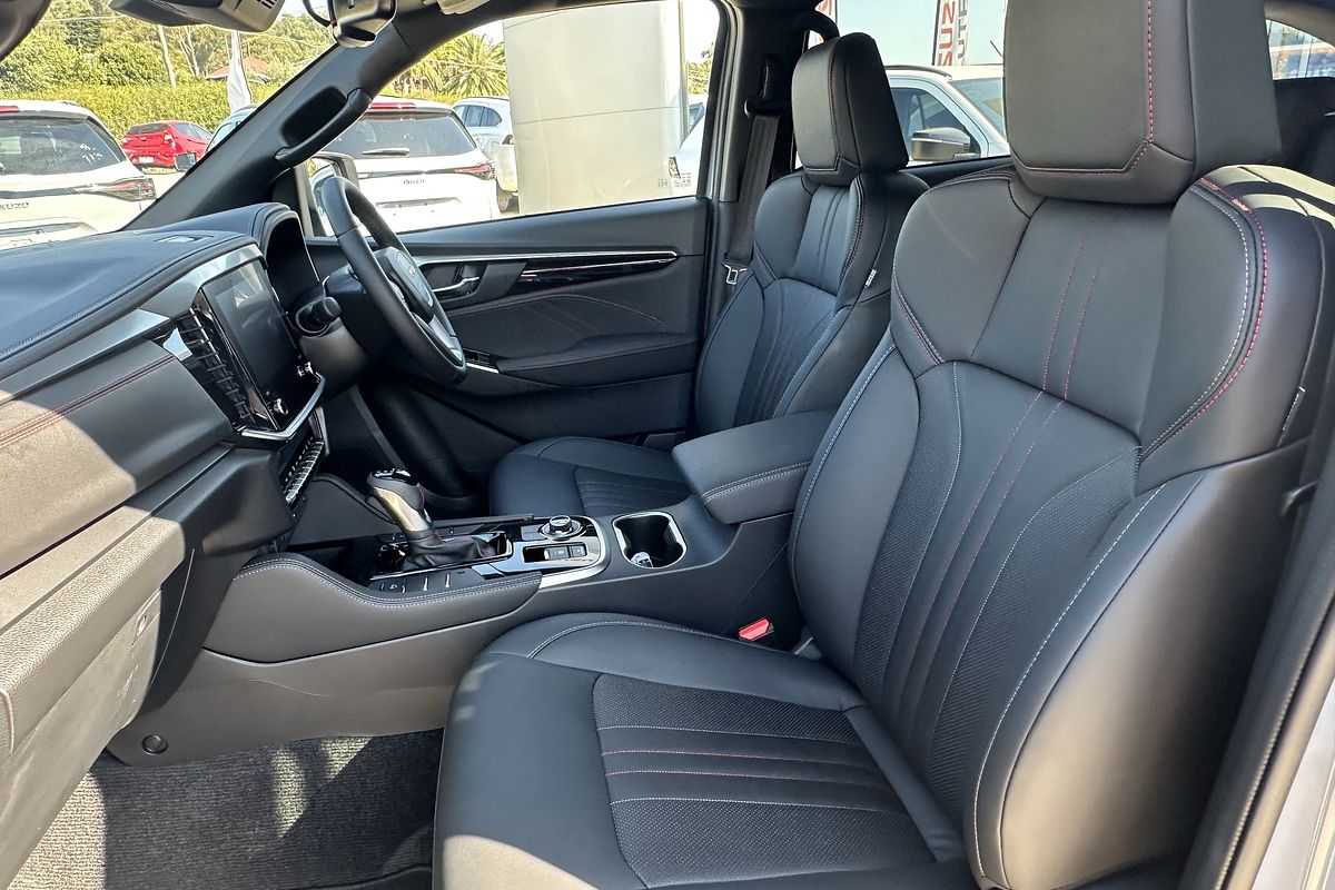 2025 Isuzu MU-X X-TERRAIN