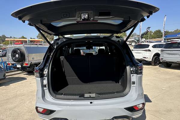 2025 Isuzu MU-X X-TERRAIN