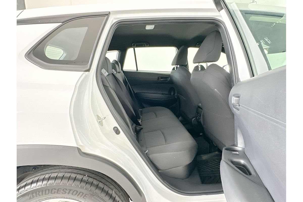 2024 Toyota Corolla Cross GX MXGH10R