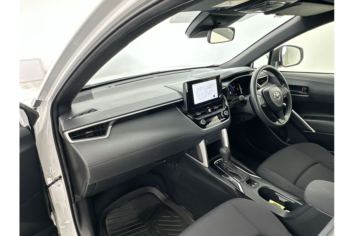 2024 Toyota Corolla Cross GX MXGH10R