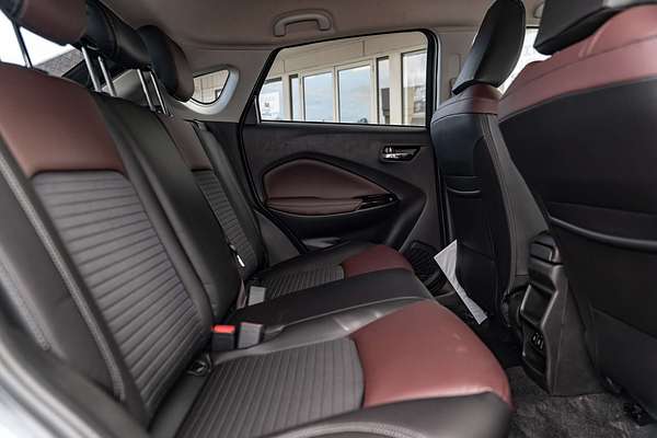 2025 Suzuki Fronx Hybrid KW