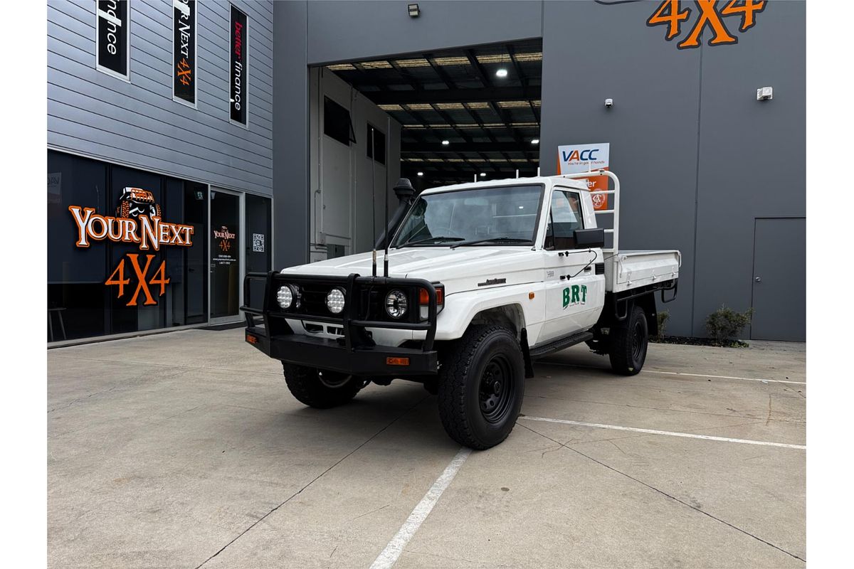 2005 Toyota Landcruiser HZJ79R 4X4