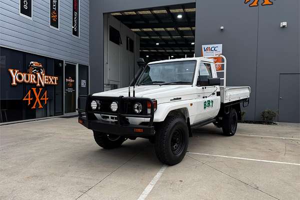 2005 Toyota Landcruiser HZJ79R 4X4