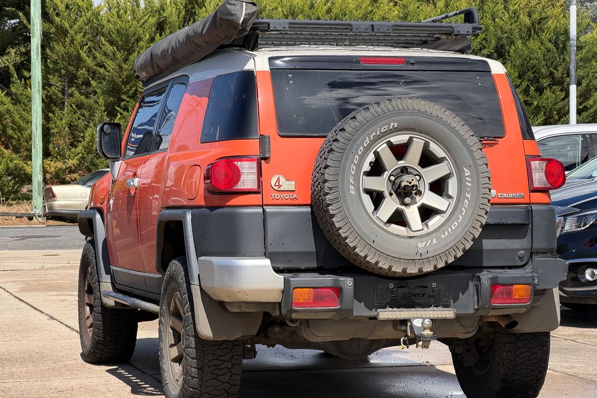 2014 Toyota FJ Cruiser GSJ15R
