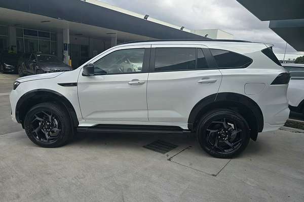 2025 Isuzu MU-X X-TERRAIN