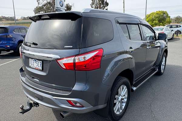2017 Isuzu MU-X LS-T